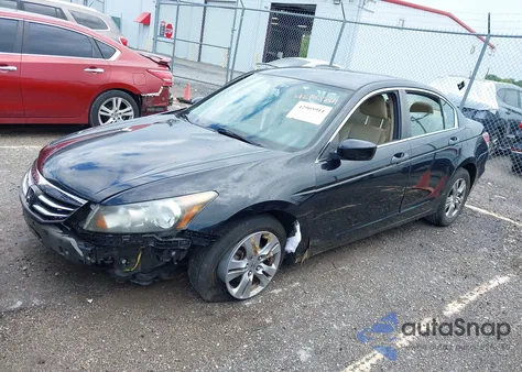 2012 Honda Accord Se z USA, uszkodzony, nr VIN 1HGCP2F61CA101371